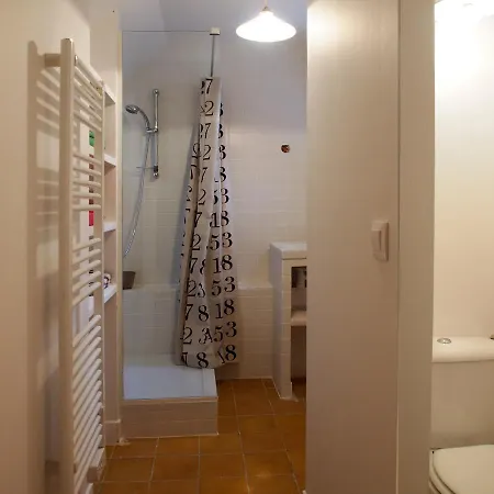 L Escalier Rouge Apartamento *