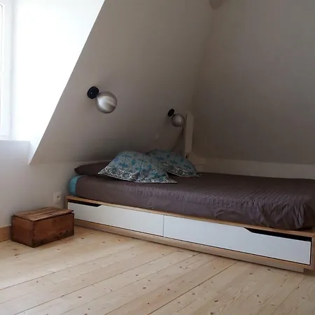 L Escalier Rouge Apartment
